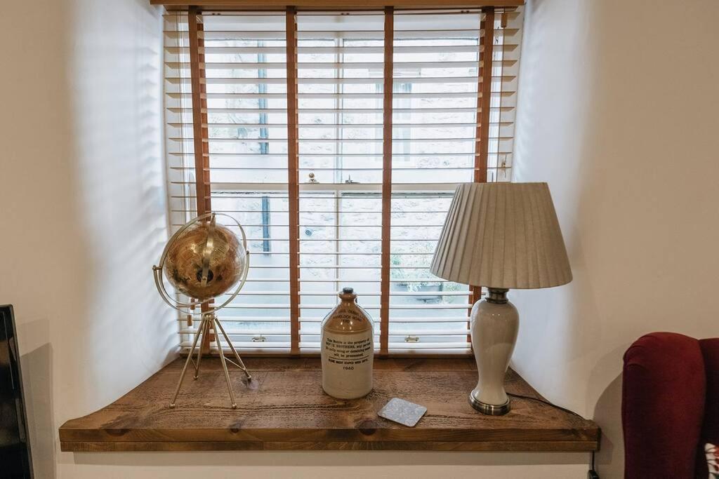 Fryers Cottage - Beautiful 2 Bedroom Town & Country Cottage On Edge Of Peak District Wirksworth 외부 사진