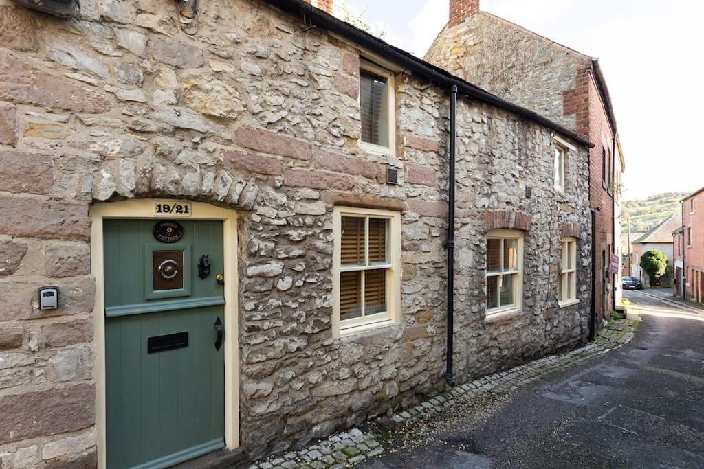 Fryers Cottage - Beautiful 2 Bedroom Town & Country Cottage On Edge Of Peak District Wirksworth 외부 사진